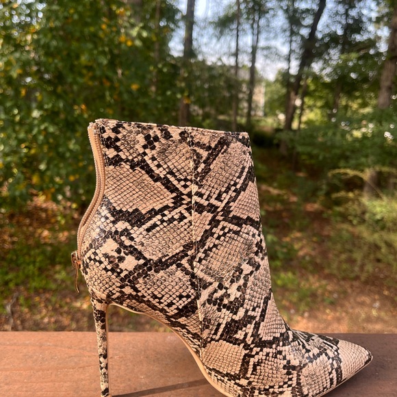 Elisabeth Tang Booties - Picture 3 of 6